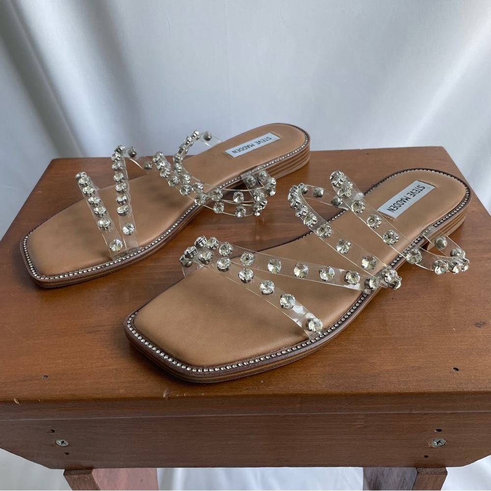Steve Madden
Size 10 Skyler
Clear
Rhinestone
Studded
Gladiator
Sandals/Flaw